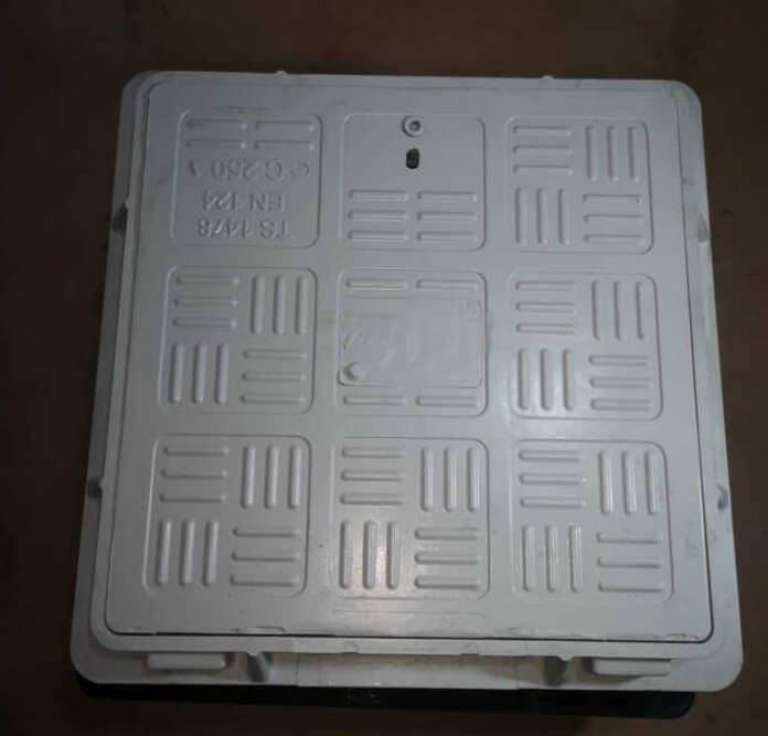 FK507 - C250 50x50 Kompozit Rögar Kapağı